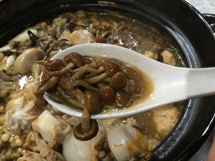 主食は愛別産のキノコです!_c0226202_21421033.jpg
