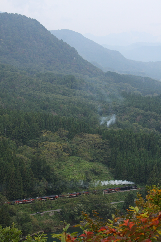 白煙なびく山 - 2015年秋・磐西 - _b0190710_0321241.jpg