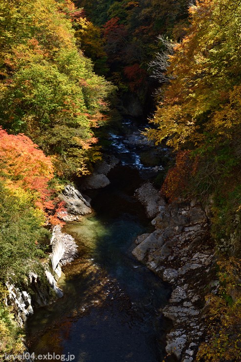 日光 川俣温泉 間欠泉 紅葉 Photograph2