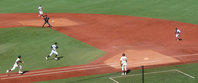 日本大対亜細亜大 10月7日 東都大学野球1部 後半_b0166128_20513068.jpg
