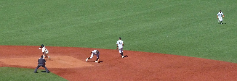 日本大対亜細亜大 10月7日 東都大学野球1部 後半_b0166128_20571629.jpg