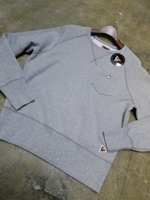 TEE が大人気のFELCO より、使えるPocket CRUE SWEAT の御紹介★_d0152280_10591086.jpg