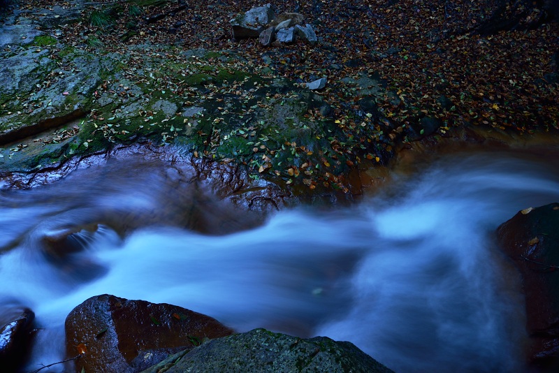 横谷峡の紅葉・・・・2_d0341880_735536.jpg