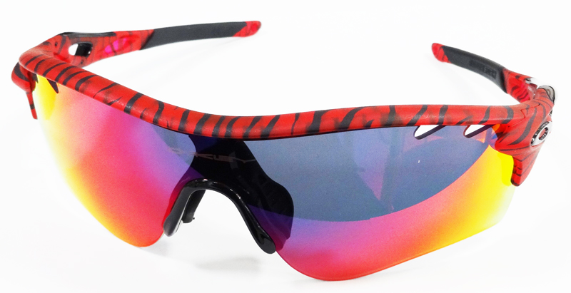 OAKLEY2015\' HOLIDAY COLLECTIONアジア地域限定RADARLOCKアーバンジャングルレッド入荷！_c0003493_1511179.jpg