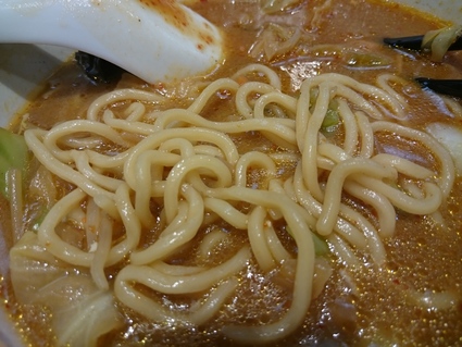 10/20 蒙古タンメン中本秋津店 蒙古タンメン+野菜増し+半ライス_b0042308_0244269.jpg