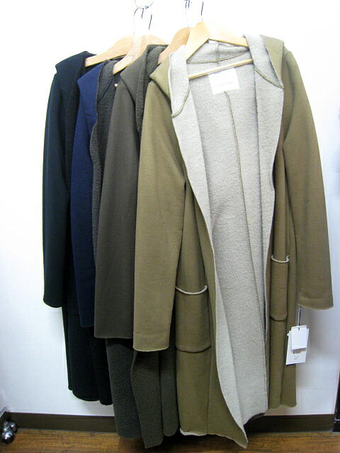 ｃｌｏｃｈｅ （ クロッシェ ）　ムートン裏毛ナッピング加工ドレープＪＫ　　ＢＥＩＧＥ_a0089359_15293643.jpg