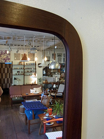 mirror_c0139773_18243846.jpg