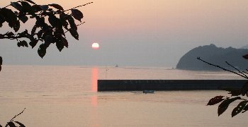 １０月２３日「夕日」_f0003283_18583116.jpg