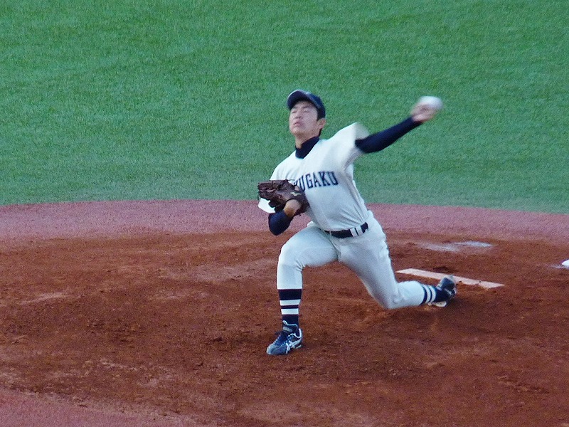 國學院大対専修大 10月7日 東都大学野球1部 前半_b0166128_2024673.jpg