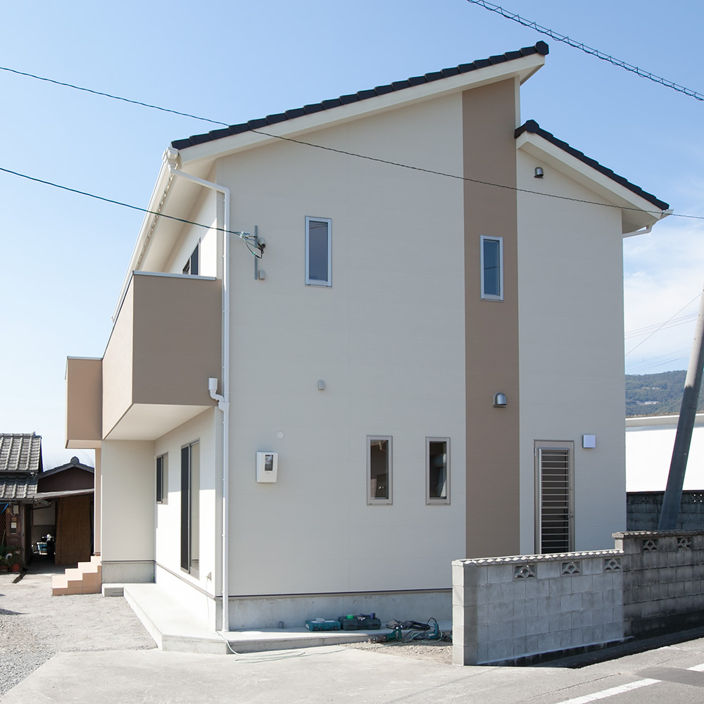 若いご夫妻が選ぶ木造注文住宅オール電化の家-その5-_a0163962_1715374.jpg