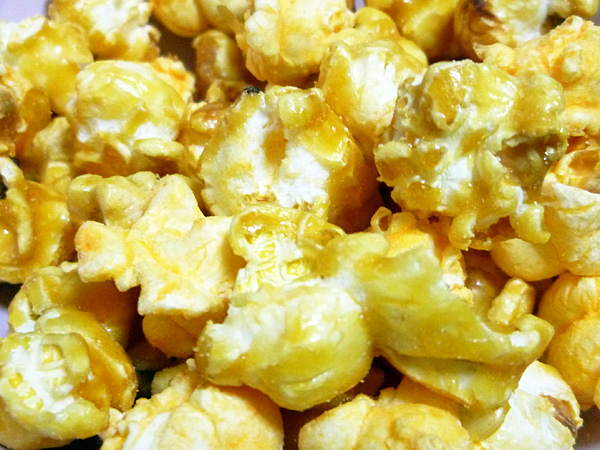【Great Value】CARAMEL AND CHEESE POPCORN_c0152767_2218858.jpg