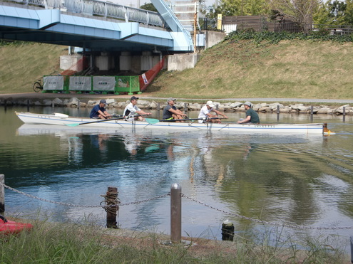 徒歩10分で川まで。_c0249569_1103716.jpg