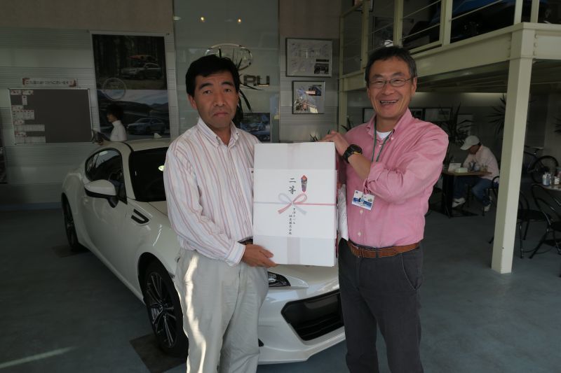 スタッドレスタイヤと秋の感謝ディ_f0076731_21335321.jpg
