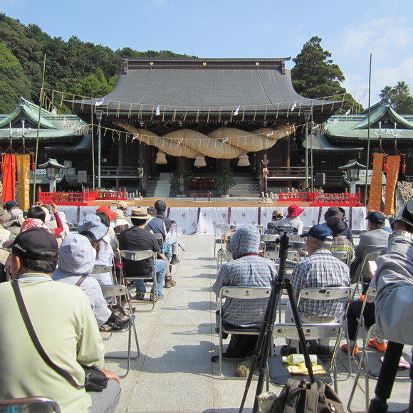 浮神の舞は秘儀・宮地嶽神社の筑紫舞・2015年_a0237545_22345077.jpg