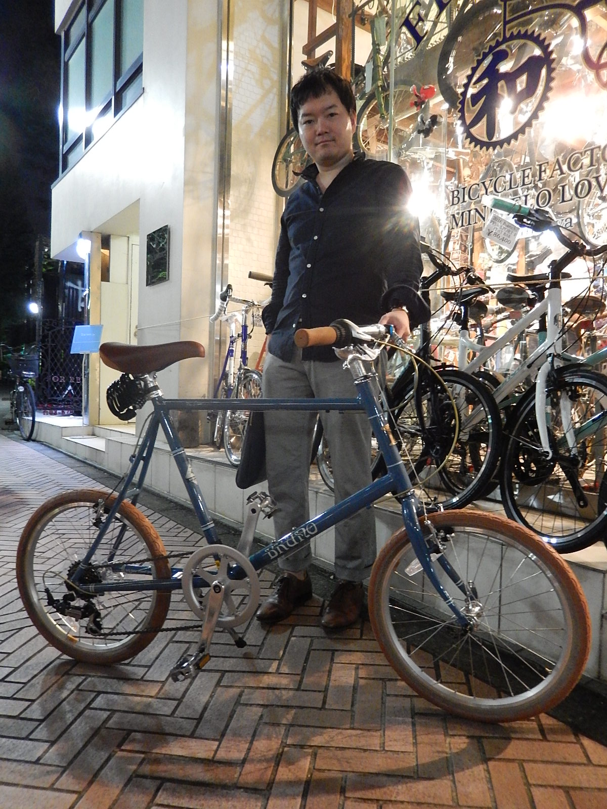 10月26日　渋谷　原宿　の自転車屋　FLAME bike前です_e0188759_14175258.jpg