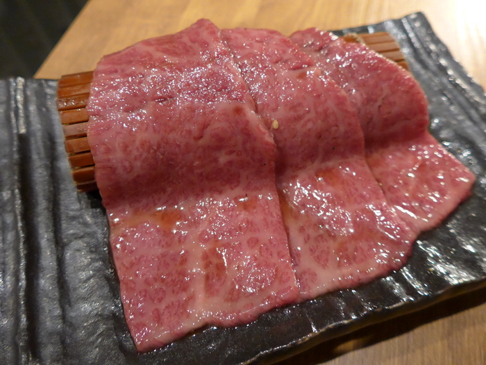 市ヶ谷「炭火焼肉なかはら」へ行く。_f0232060_1657690.jpg