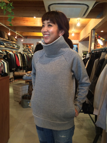 リヨセル裏毛ZIP HI NECK._e0357389_15263714.jpg