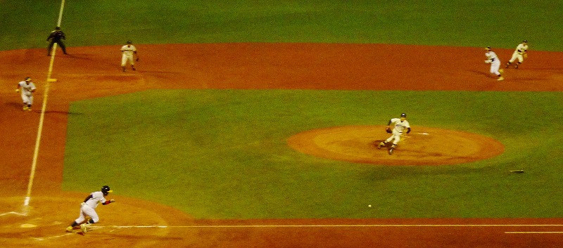 國學院大対専修大 10月7日 東都大学野球1部 後半_b0166128_8443263.jpg