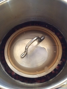 小豆を炊く_a0059035_14213377.jpg