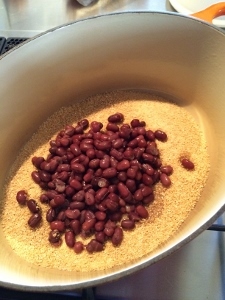 小豆を炊く_a0059035_14230165.jpg