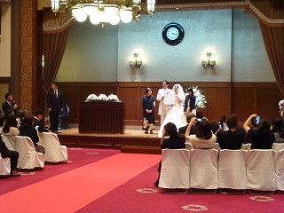 10 26神奈川県庁大会議場ウェディング 10 26 ブライダル司会者 恋塚です
