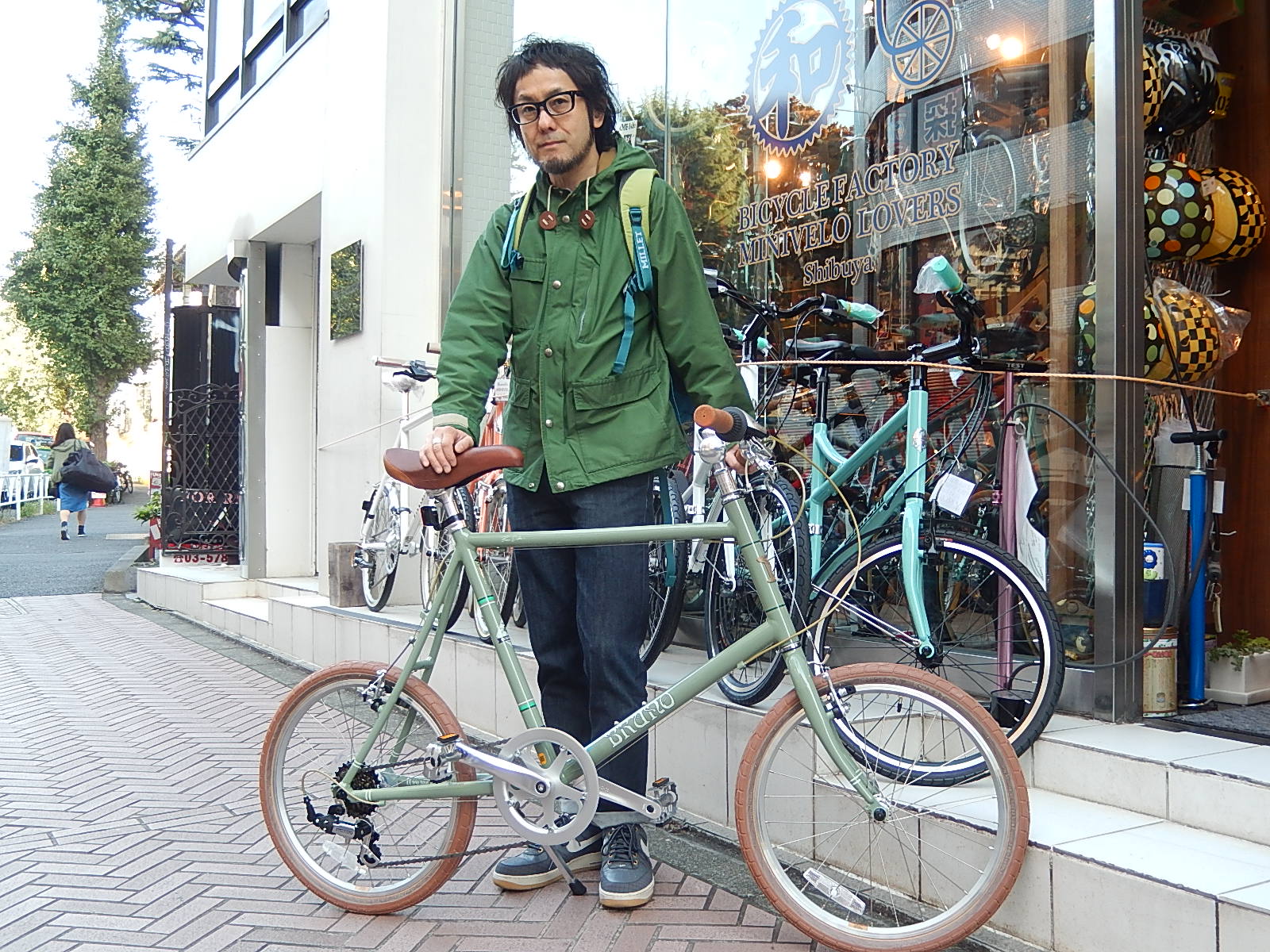 10月26日　渋谷　原宿　の自転車屋　FLAME bike前です_e0188759_15404585.jpg