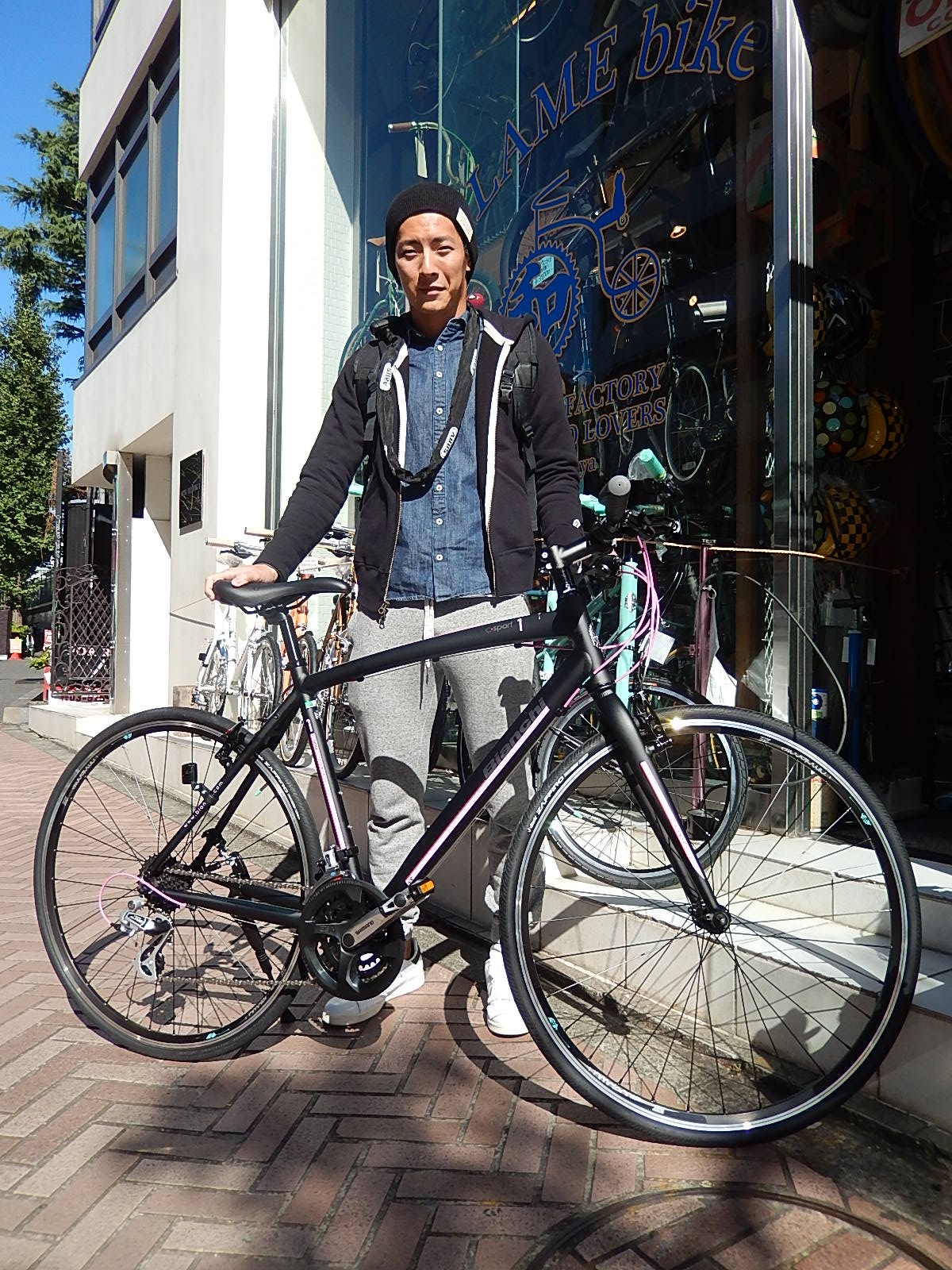 10月26日　渋谷　原宿　の自転車屋　FLAME bike前です_e0188759_15431020.jpg