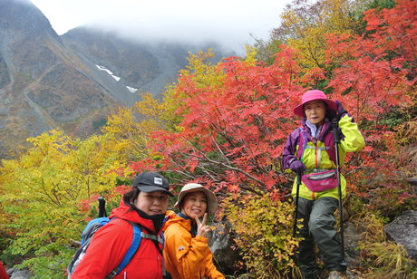 紅葉の涸沢から奥穂高岳へ_c0242406_17424672.jpg