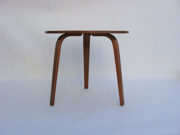 \"Cees Braakman Small Round Table with Pastoe Stamp\"ってこんなこと。_c0140560_118913.jpg
