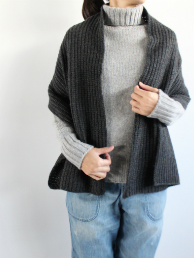 n100 エヌワンハンドレッド 上質なカシミヤのリブマフラー