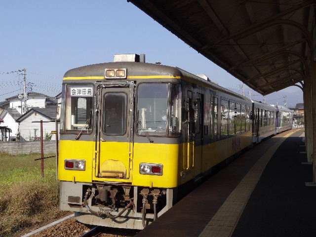 会津鉄道のお座トロ展望列車で半日の旅_c0141223_20165462.jpg