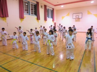 新発寒道場 審査会4日目とメダル授与_c0118332_22271252.jpg