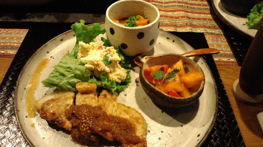 大好きな空間 えまカフェさん_f0180166_21311370.jpg