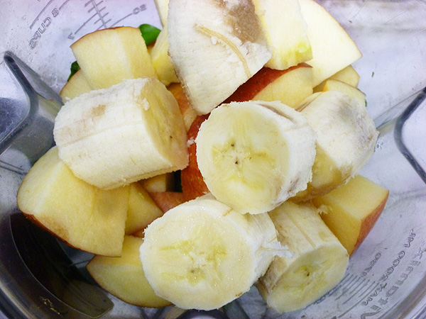 江戸野菜とバナナのスムージー_c0152767_2032021.jpg