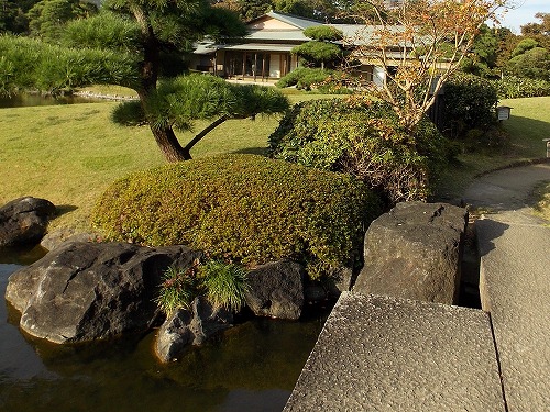 県立幕張海浜公園　「見浜園」　茶室「松籟亭」_e0055176_23461088.jpg