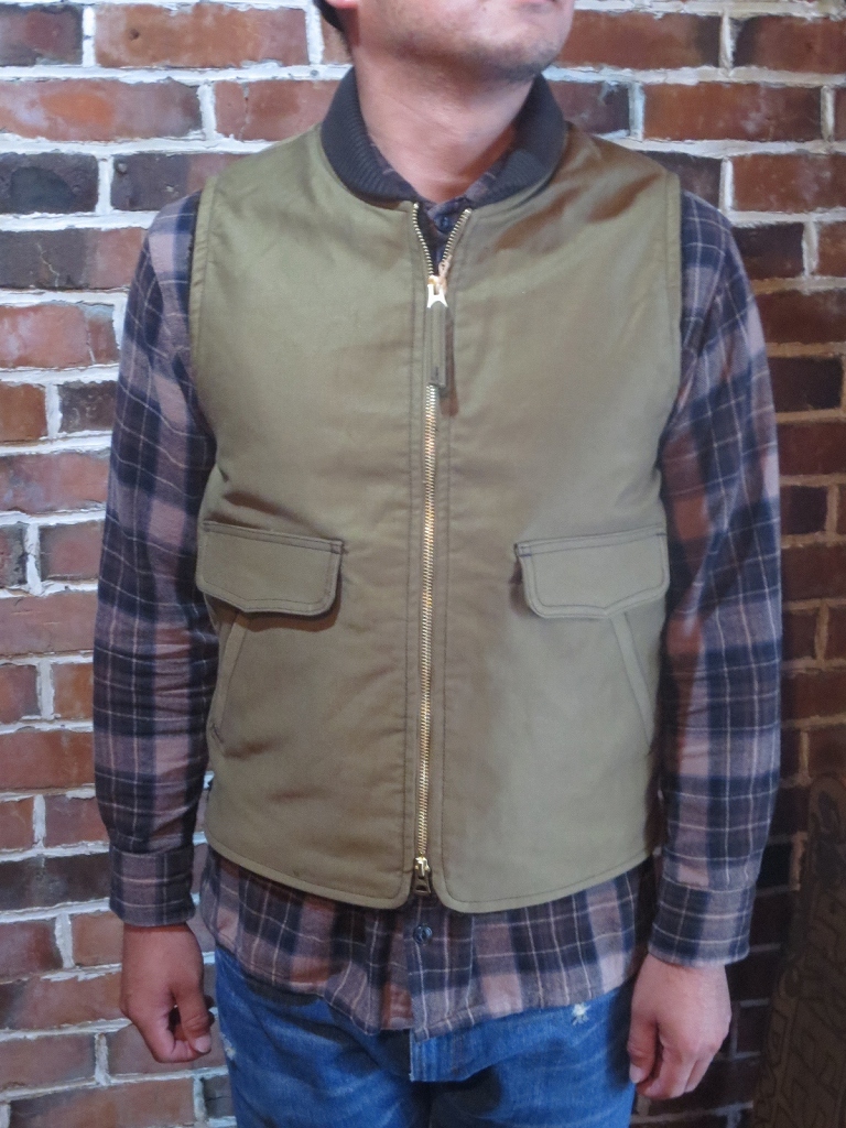 TROPHY CLOTHING　UTILITY STORM VEST_e0267476_19212701.jpg