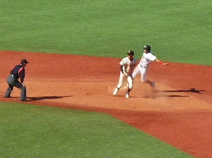 亜細亜大対日本大 10月8日 東都大学野球1部 後半_b0166128_1641118.jpg