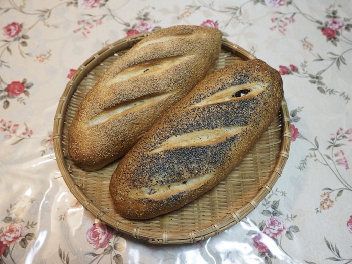 白神こだま酵母パン2種_c0116915_22511921.jpg