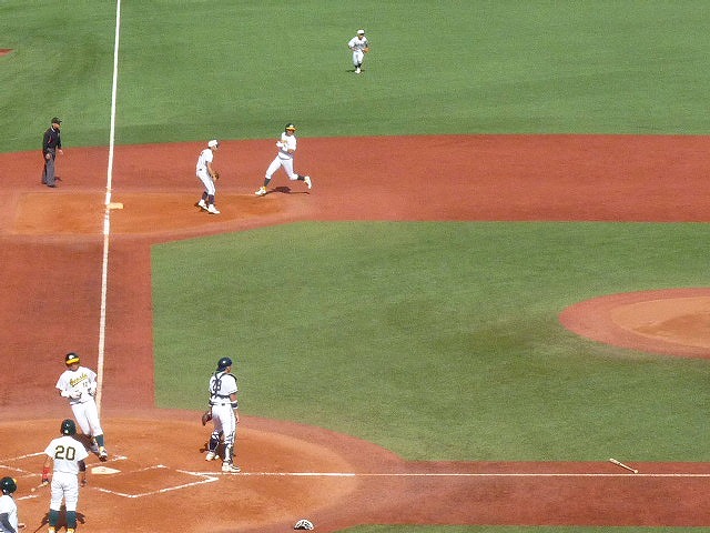 専修大対中央大 10月14日 東都大学野球1部 前半_b0166128_11133213.jpg
