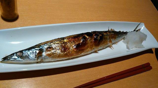 秋刀魚の塩焼き_f0208737_07505111.jpg