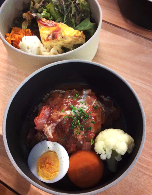 10/26〜31のランチ〜【ノルマンディー風チキン】【煮込みハンバーグ】_d0336740_07275778.jpg