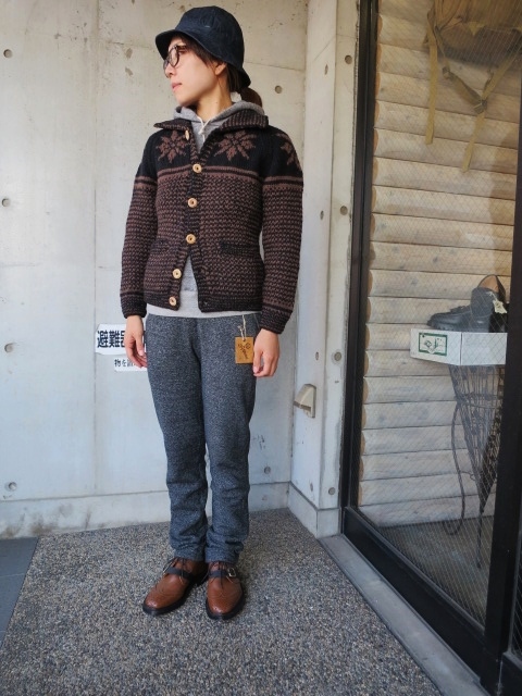 INVERALLAN ・・・ SNOW FLAKE LUMBER CARDIGAN もう1色の当店・雪柄別注色 (再!)_d0152280_2213332.jpg