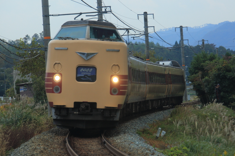 国鉄381系電車_e0051888_20355276.jpg