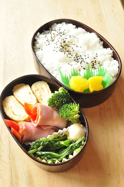 パプリカベーコン巻き弁当_b0171098_8292589.jpg