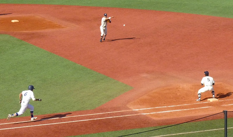國學院大対駒澤大 10月14日 東都大学野球1部 前半_b0166128_17114894.jpg