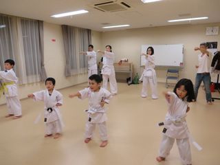 土曜日空手 審査会最終日と新しい仲間!_c0118332_237278.jpg