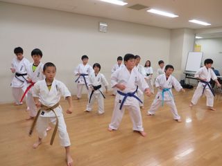 土曜日空手 審査会最終日と新しい仲間!_c0118332_237569.jpg
