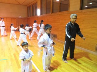 土曜日空手 審査会最終日と新しい仲間!_c0118332_2391068.jpg