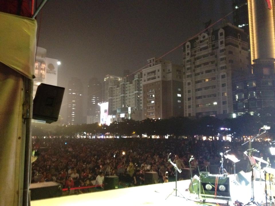 e0204744_32012.jpg