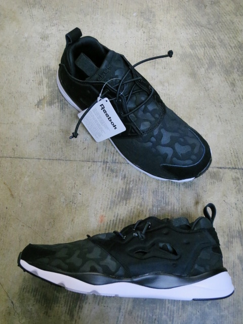 FURY LITE ・・・ かなり久々の入荷です。。。By Reebok_d0152280_2121290.jpg